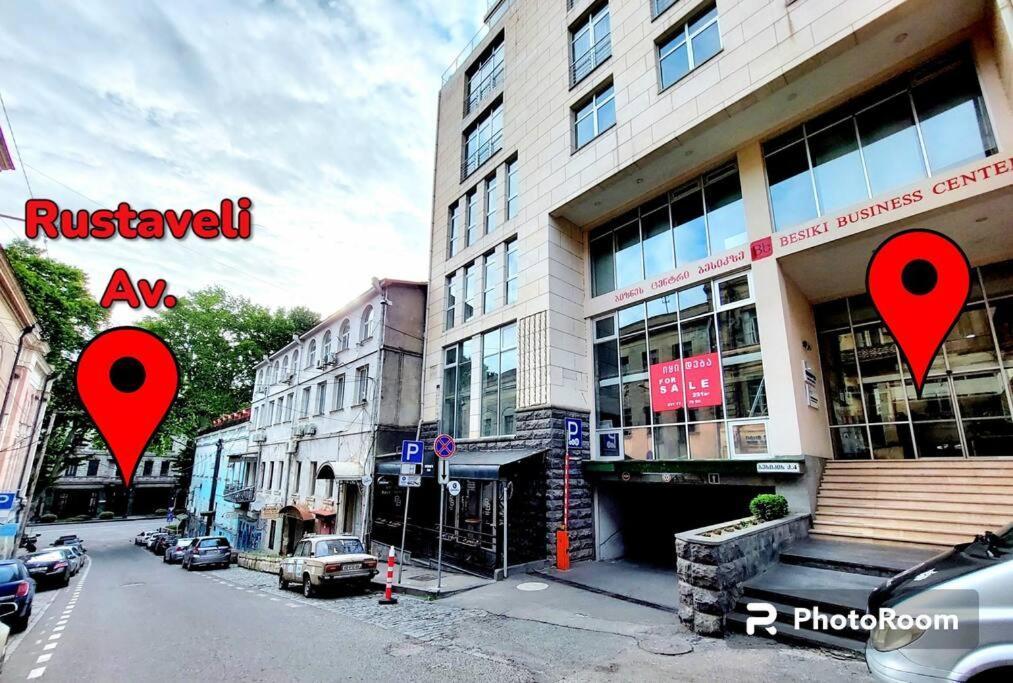 City Center 2Bdr Apartment Near Rustaveli Av. Tbilisi Buitenkant foto