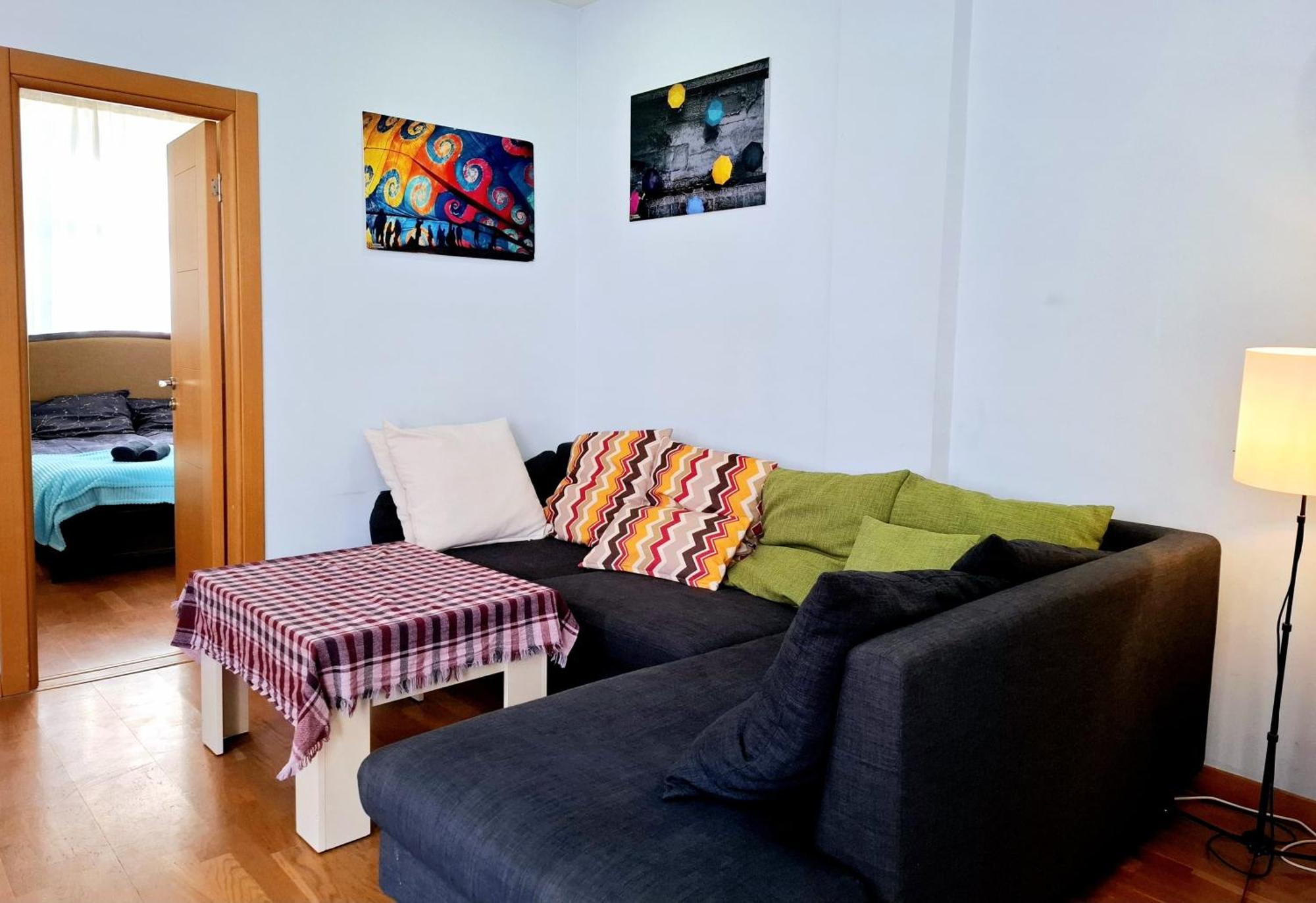 City Center 2Bdr Apartment Near Rustaveli Av. Tbilisi Buitenkant foto