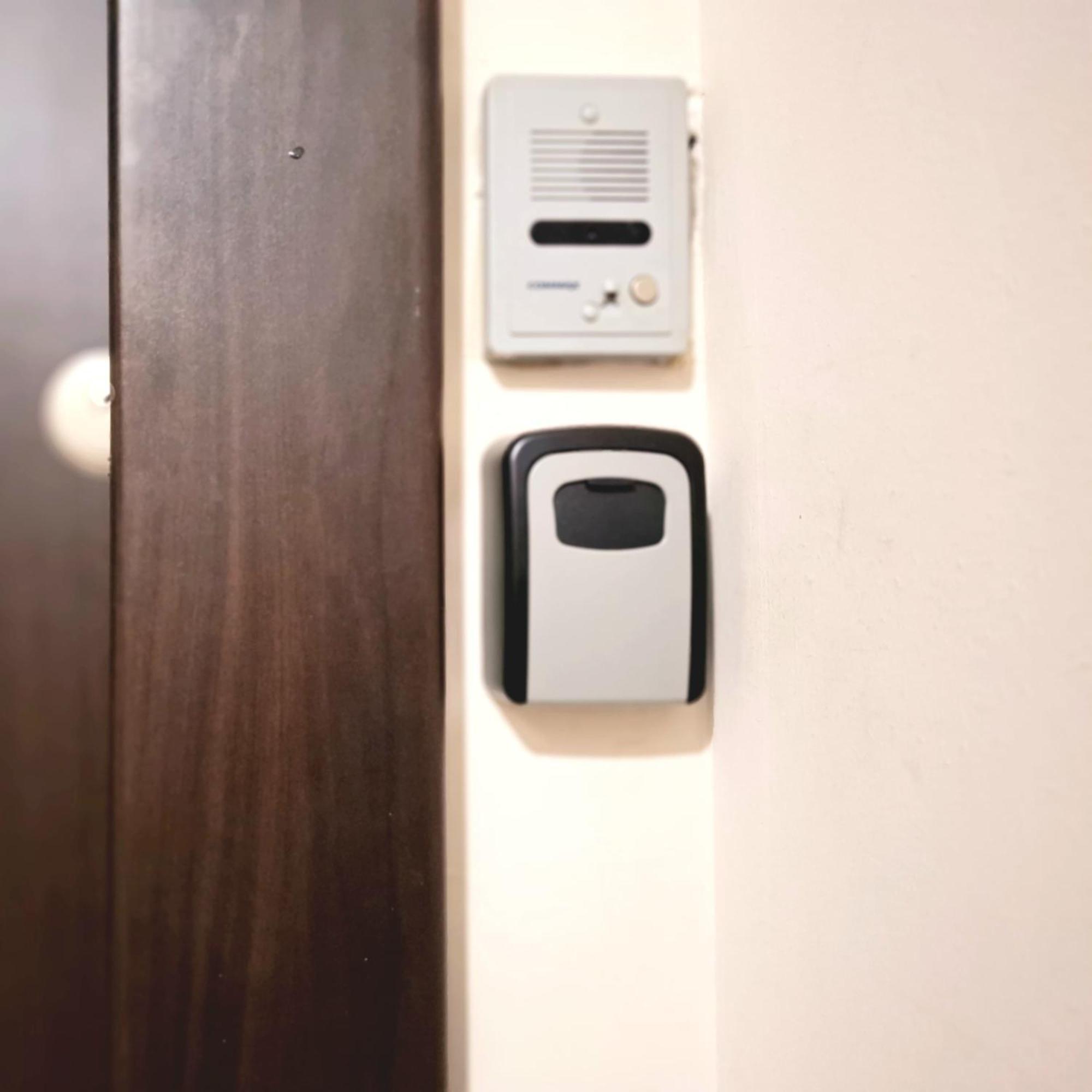 City Center 2Bdr Apartment Near Rustaveli Av. Tbilisi Buitenkant foto