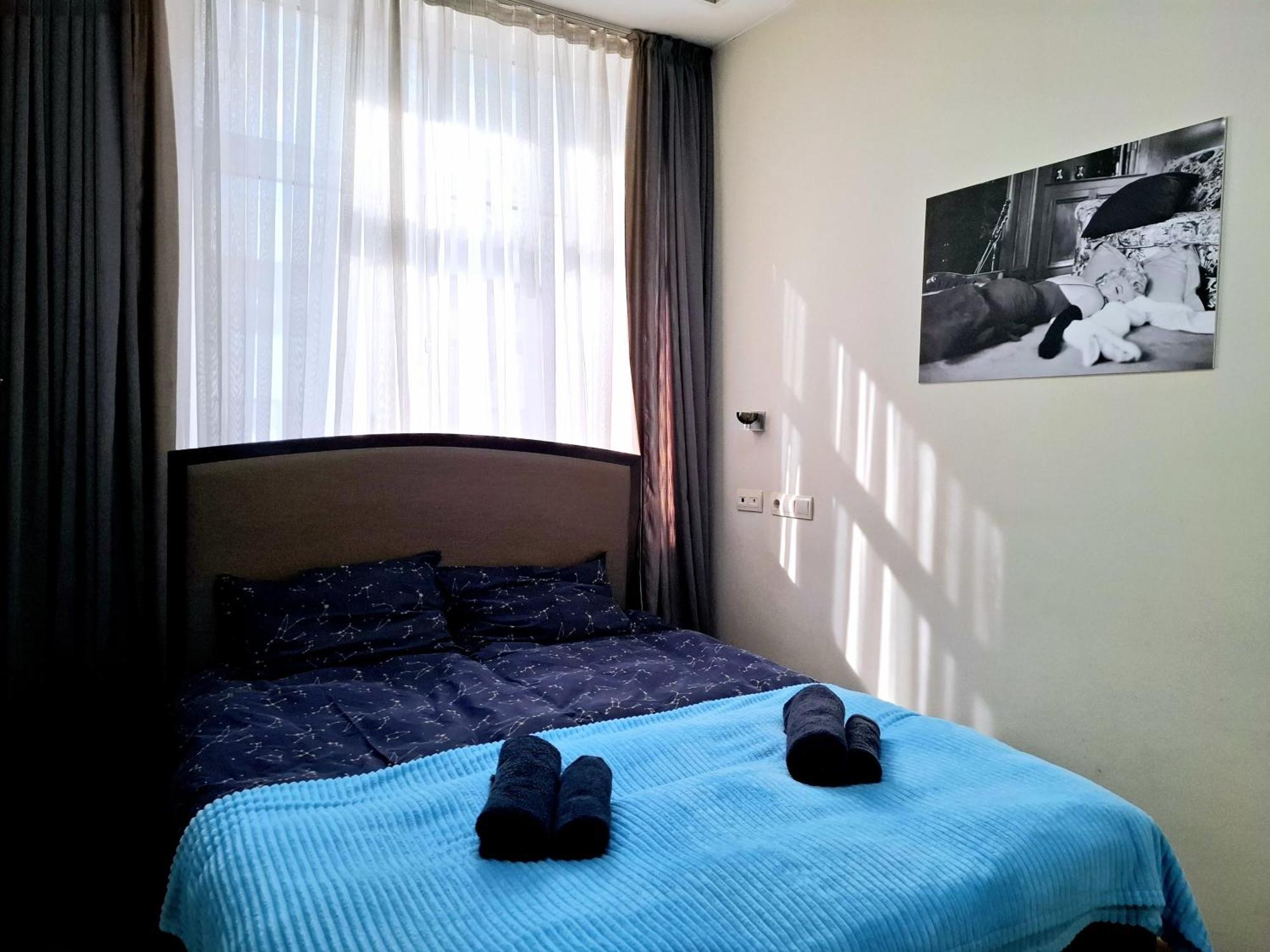 City Center 2Bdr Apartment Near Rustaveli Av. Tbilisi Buitenkant foto