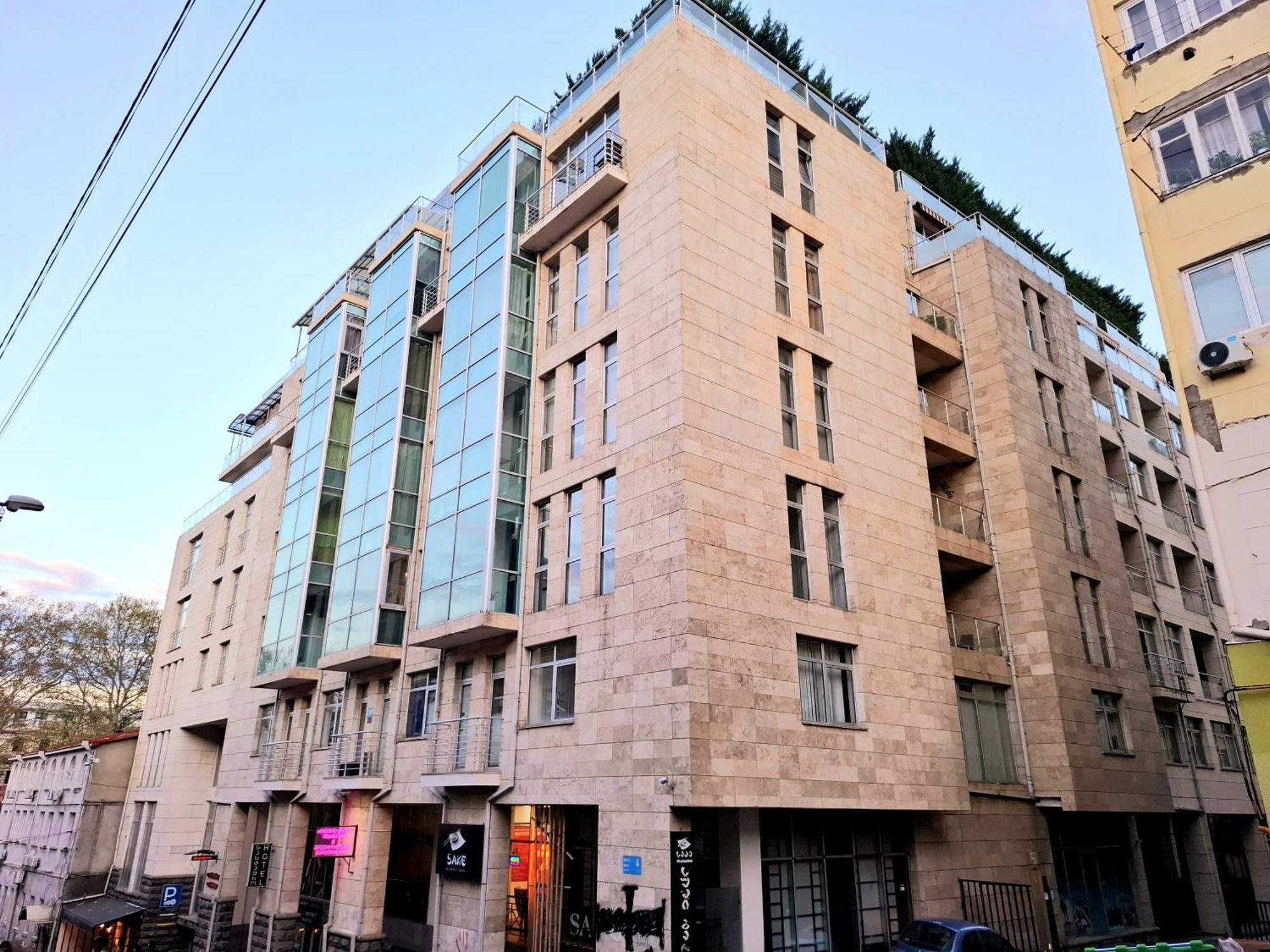City Center 2Bdr Apartment Near Rustaveli Av. Tbilisi Buitenkant foto